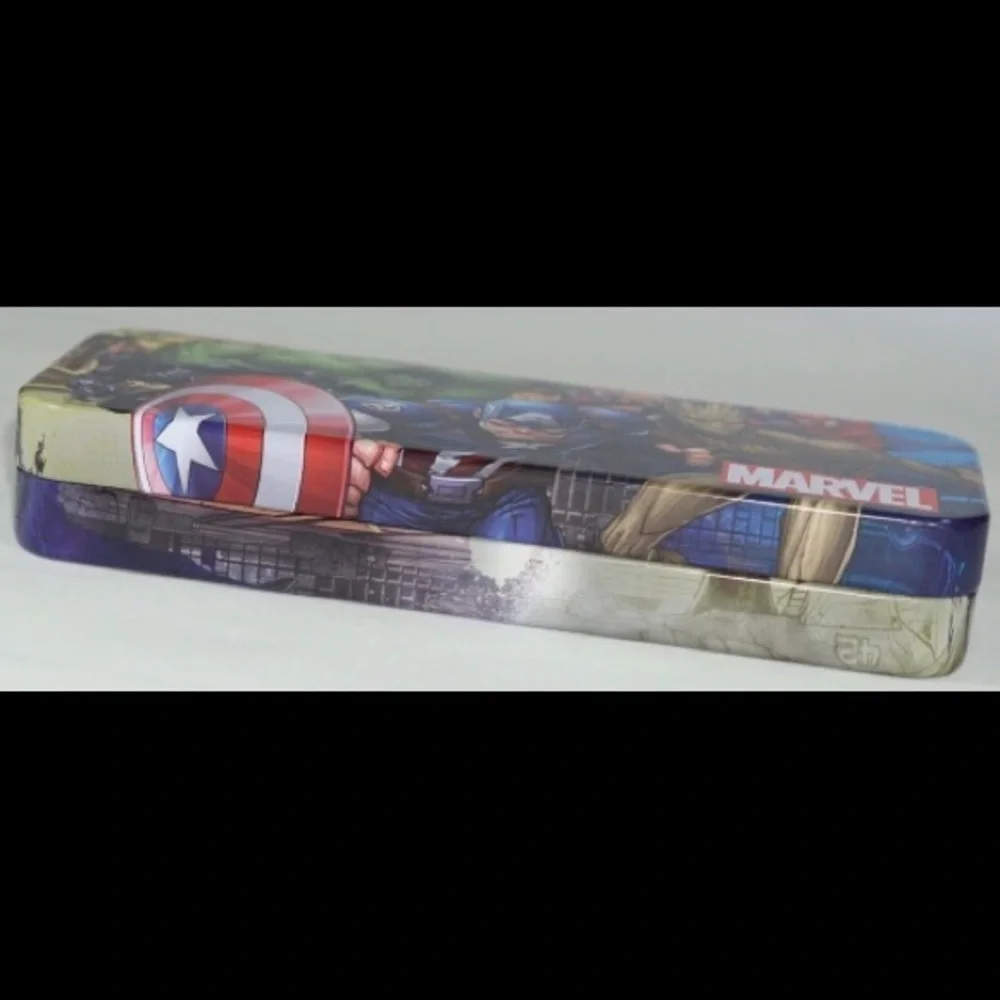 Marvel Graphic Pencil Tin Case Captain America